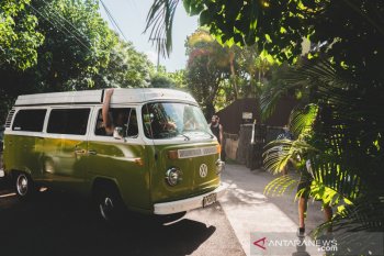 Tinggal dan "roadtrip" dengan van mulai tren di Australia