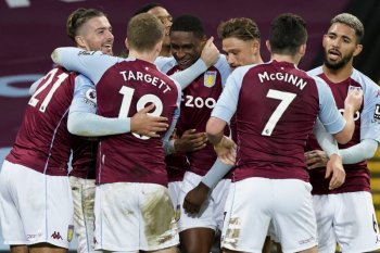 10 pemain Aston gilas Palace 3-0
