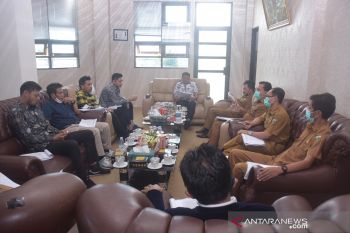 Pemkot-DPRDPadang Panjang sepakati APBD2021 hasil evaluasi gubernur