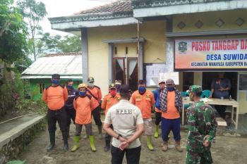 Banjarnegara tetapkan status  transisi penanganan longsor di tiga desa