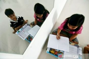 Pemprov Sulteng tunda belajar tatap muka tahun 2021