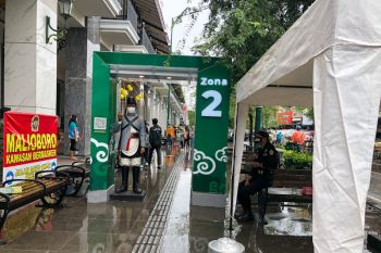Yogyakarta lakukan buka tutup lalu lintas Malioboro pada malam tahun baru