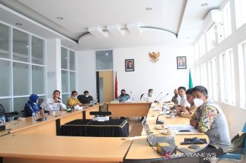 Padang Panjang terima LHP PDTT dari BPK