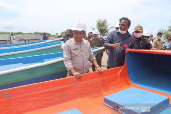 80 kelompok nelayan dapat bantuan alat tangkap ikan