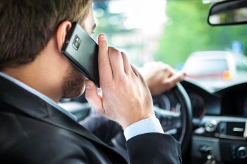 Tips aman saat berkendara di era adaptasi kebiasaan baru