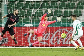 Real Madrid ditahan seri Elche 1-1