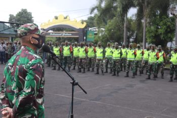 Dandim 0410/KBL pimpin apel pengamanan malam pergantian tahun