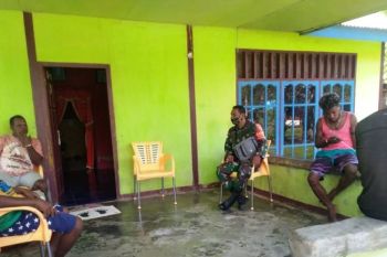 Babinsa Koramil Warbah ajak warga jaga keamanan jelang Tahun Baru