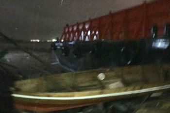 Tugboat hantam rumah warga di Tanjunguma