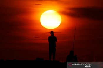 Sunset Akhir Tahun 2020