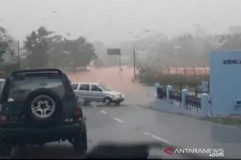 Cuaca buruk,  banjir melanda sejumlah wilayah di Tanjungpinang