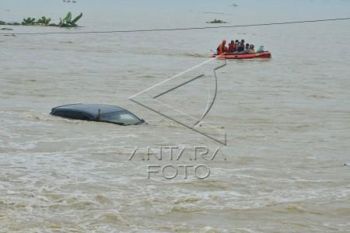 Banjir akibat tanggul jebol di Kudus