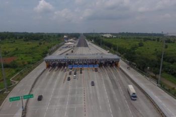 106 ribu kendaraan menuju Jakarta pada hari pertama Tahun Baru