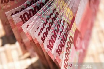 Rupiah menguat seiring turunnya imbal hasil obligasi AS