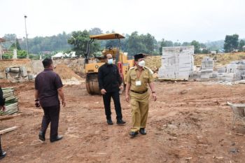 Wali Kota minta renovasi delapan kantor camat rampung akhir Januari 2021