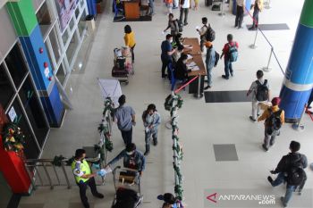Penumpang di Bandara Samrat Manado naik 50 persen awal Ramadhan