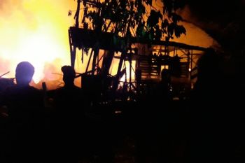 Belasan rumah dan barak di Palangka Raya terbakar
