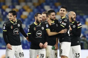 Liga Italia - Spezia bangkit dari ketinggalan untuk kalahkan Napoli 2-1