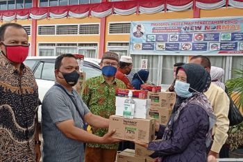 FPMS berikan bantuan alat kesehatan ke sekolah di Kecamatan Payakumbuh