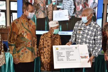 Warga Sleman terdampak pembangunan tol Jogja-Solo menerima ganti untung