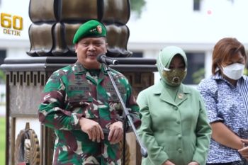 Kasad pimpin pelepasan mantan Wakasad Letjen TNI Fachrudin