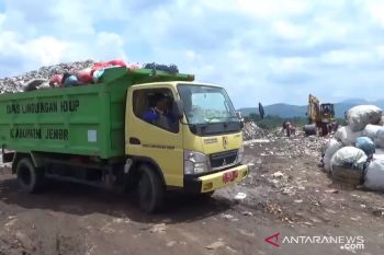 DLH Jember imbau warga tidak buang sampah di lahan kosong