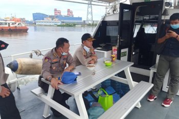 Polairud kerahkan 64 penyelam cari Sriwijaya Air  SJ 182