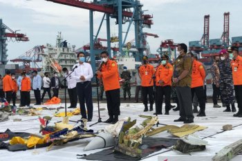 Bagian tubuh korban kecelakaan Sriwijaya SJ182 yang dikumpulkan Basarnas capai 40 kantong jenazah