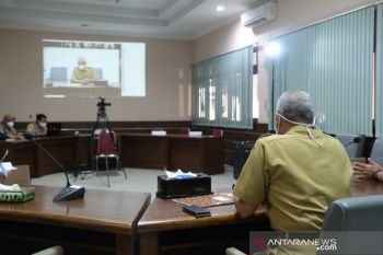 ASN Pemkot Surakarta tetap berseragam di hari pertama WFH