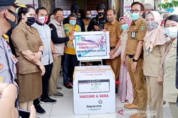Vaksin COVID-19 tahap pertama tiba di Barito Selatan