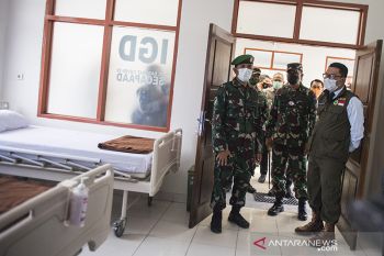 Gubernur Jabar tinjau RS Darurat COVID-19 Secapa AD