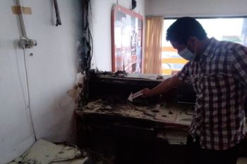 Kantor Pos Kopang Loteng terbakar, uang puluhan juta rupiah ludes