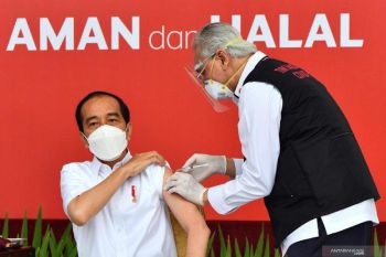 Akademisi apresiasi cara Presiden Jokowi agar warga tak takut divaksin