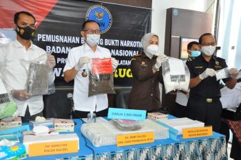 BNNP Sulsel musnahkan 1.440 pil ekstasi dan dua kilogram ganja