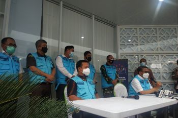 Pernah kontak erat pasien COVID-19 Gubernur Sulsel batal  disuntik vaksin