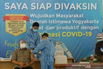 Wagub Paku Alam X jadi penerima vaksinasi COVID-19 pertama di DIY