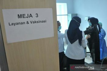 RSMH rujukan utama  Sumsel suntik vaksin 2.603 tenaga kesehatan
