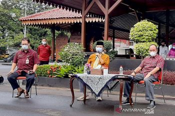 Bupati Banyumas:  Segera periksakan diri jika alami gejala COVID-19