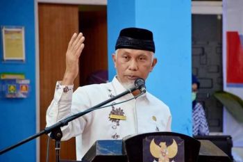 9.128 tenaga kesehatan di Padang mulai divaksin COVID-19