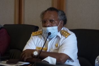 Bupati Mimika Eltinus Omaleng klarifikasi pengumpulan massa HUT Gereja Kingmi