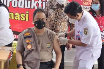 DPRD Bandarlampung minta masyarakat jangan terhasut hoaks vaksinasi