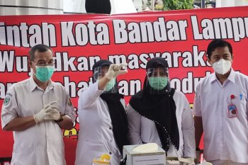 Hapus keraguan dan isu miring tentang vaksinasi COVID-19