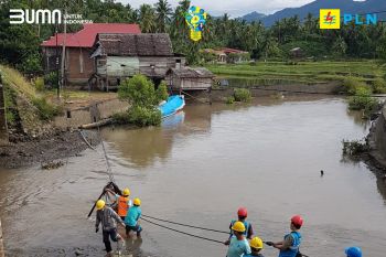 PLN pasang telepon satelit untuk koordinasi penanganan listrik di Sulbar