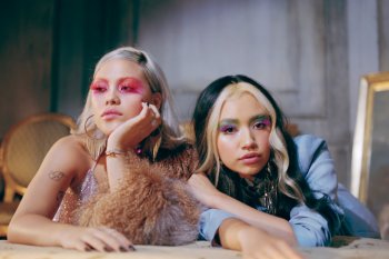 Cat &amp; Calmell singgung tentang perubahan  iklim di lagu "dramatic"