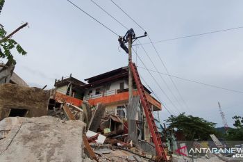 PLN terjunkan tenaga medis beserta ambulans untuk korban gempa Sulbar
