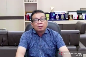 Pro kontra vaksin terjadi akibat masyarakat terlalu banyak baca medsos