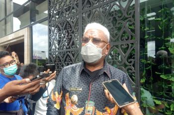 Wabup Mimika: Warga tidak perlu takut divaksin COVID-19