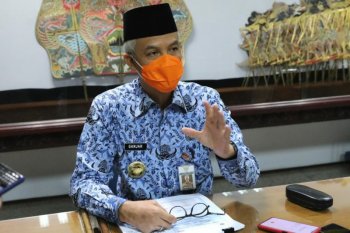 Ganjar: Pengesahan raperda RTRW penting dan mendesak