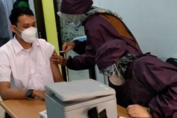 Vaksinasi nakes di Bandarlampung baru berjalan di satu puskesmas