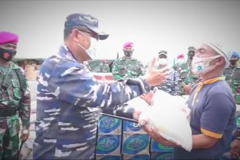 Lantamal VI salurkan bantuan untuk korban gempa Sulbar di desa terisolir